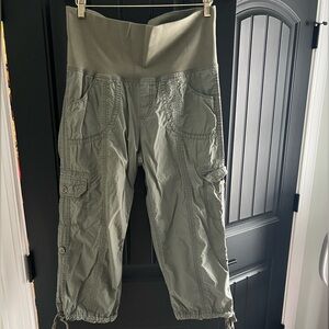 Calvin Klein performance cargo capris sz medium